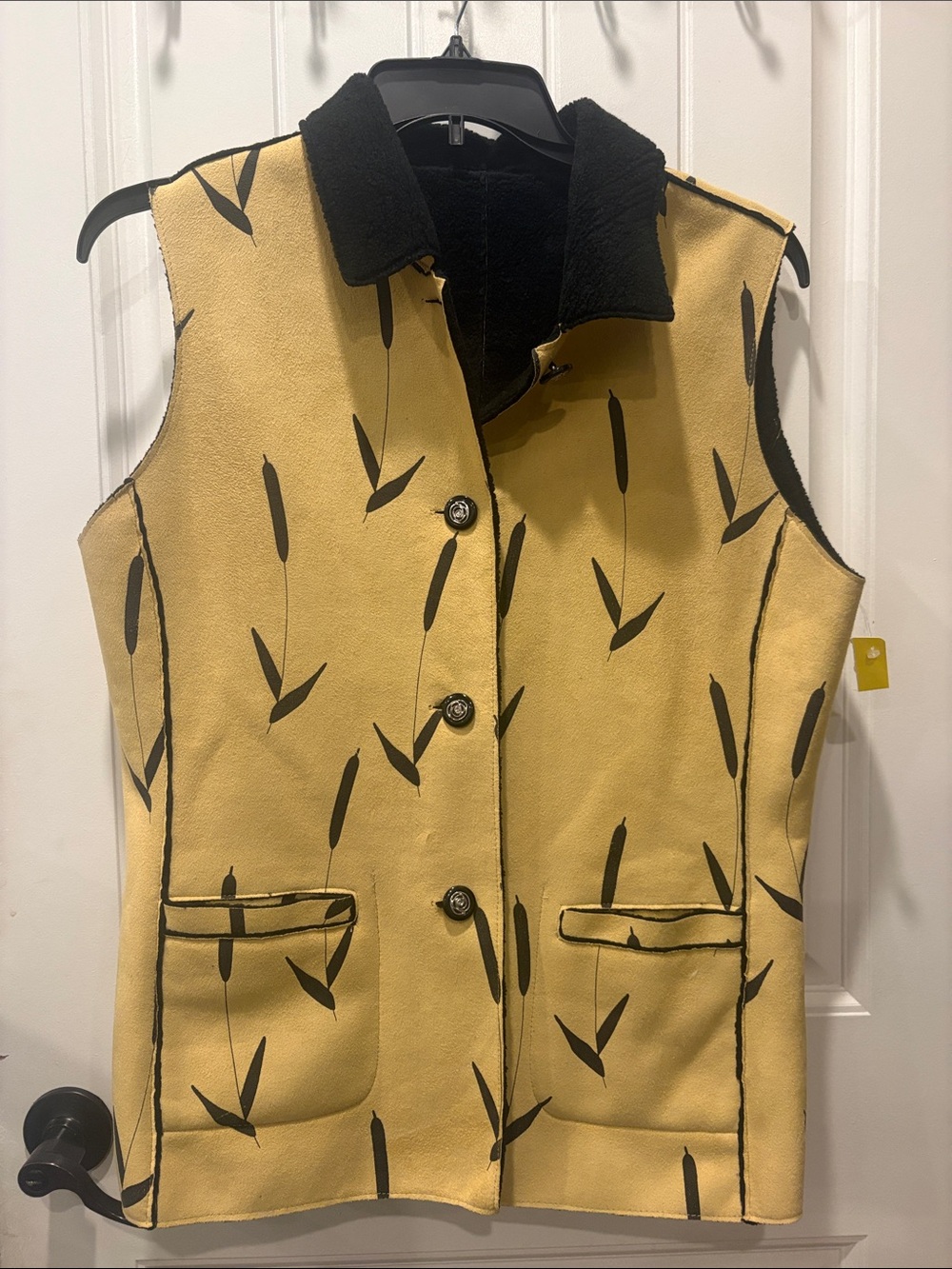 vintage Robert Kitchen faux suede, sherpa fleece lined women's reversible 
vest